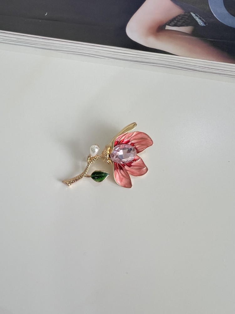 Pervin Çelik Pembe Çiçek Detaylı Broş