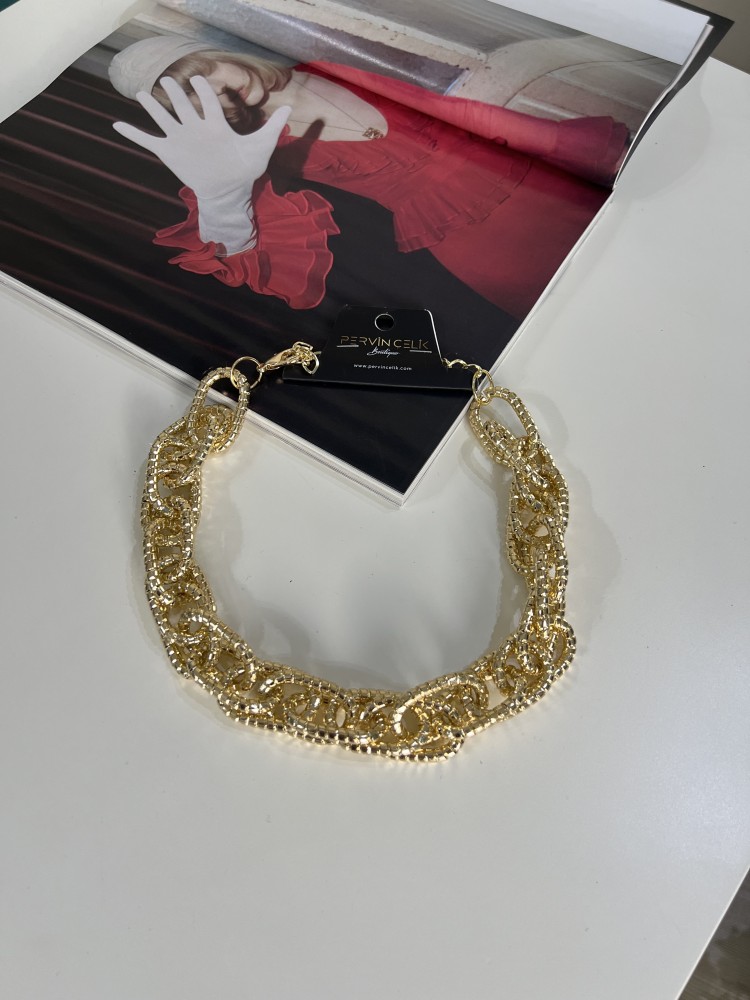 Pervin Çelik Gold Kalın İç İçe Geçmeli Oval Zincir Kolye
