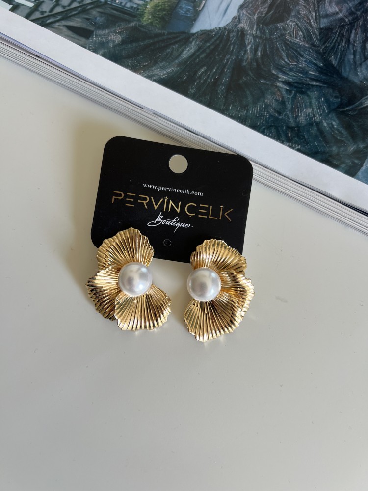 Premium Kalite Gold İnci Detaylı Küpe