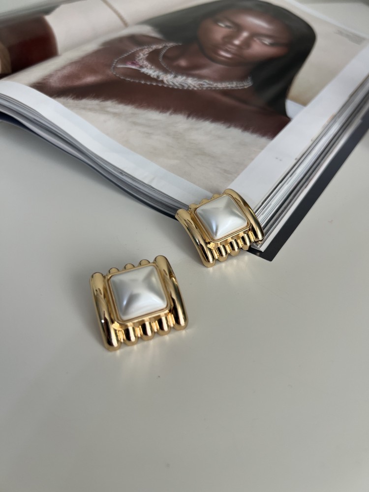 Premium Kalite İnci Detaylı Vintage Küpe