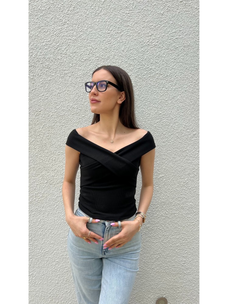 Pervin Çelik Kadın Siyah Kayık Yaka Bluz