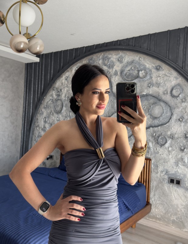 Pervin Çelik Premium Kalite Gold Detaylı Likralı Uzun Elbise……