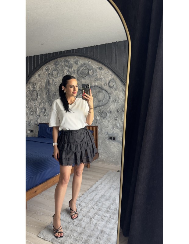 Pervin Çelik Premium Kalite Siyah Dantel Detaylı  Şort Etek