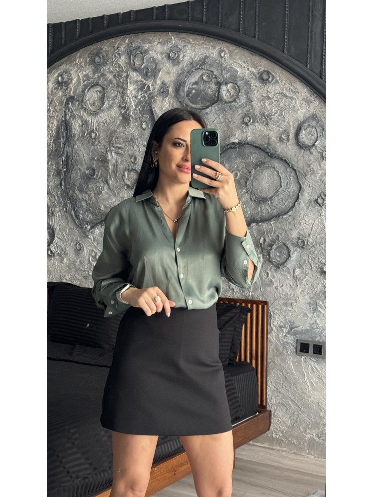 Pervin Çelik Kadın Premium Kalite Yeşil Açık Yaka Saten Gömlek