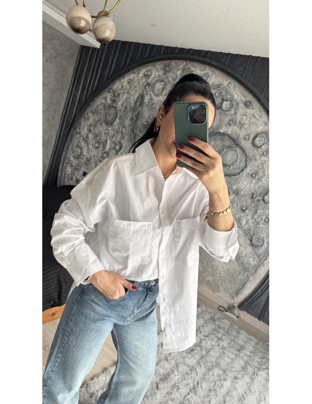 Pervin Çelik Kadın Premium Kalite Beyaz Omuz Boncuk Detaylı Poplin Gömlek