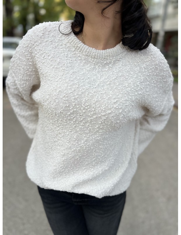 Beyaz Bisiklet Yaka Salaş Triko Kazak