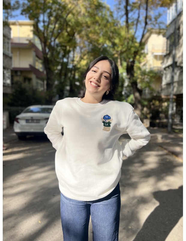 Beyaz Orijinal Marka Nakış Ayıcık Detaylı Sweatshirt
