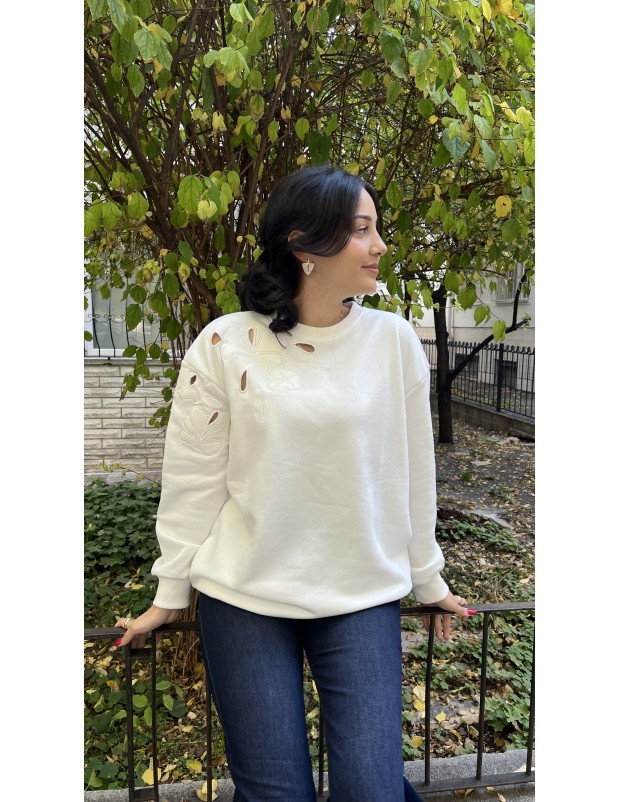 Beyaz Orijinal Marka Nakış Detaylı Sweatshirt