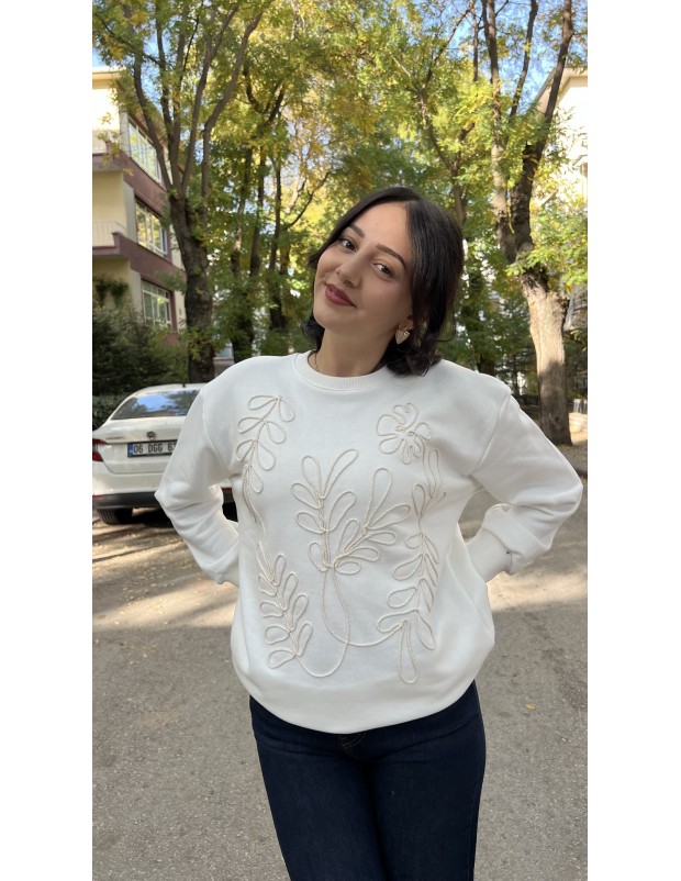 Beyaz Orijinal Marka Nakış Detaylı Sweatshirt