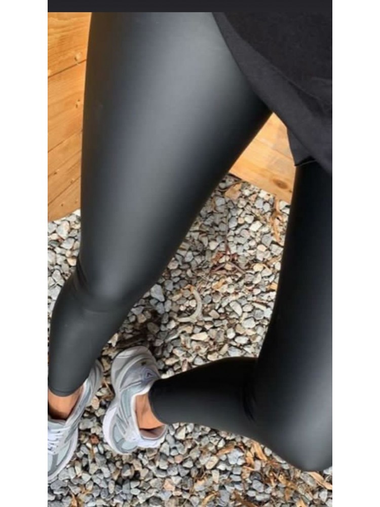 Siyah Zara Mat Şardonlu Deri Tayt